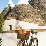 Alojamento de Acomodação e Pequeno-almoço Trulli Valle D'itria - Casa Soleluna 3*