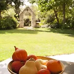 Trulli Valle D'itria - Casa Soleluna Alojamento de Acomodação e Pequeno-almoço 3*